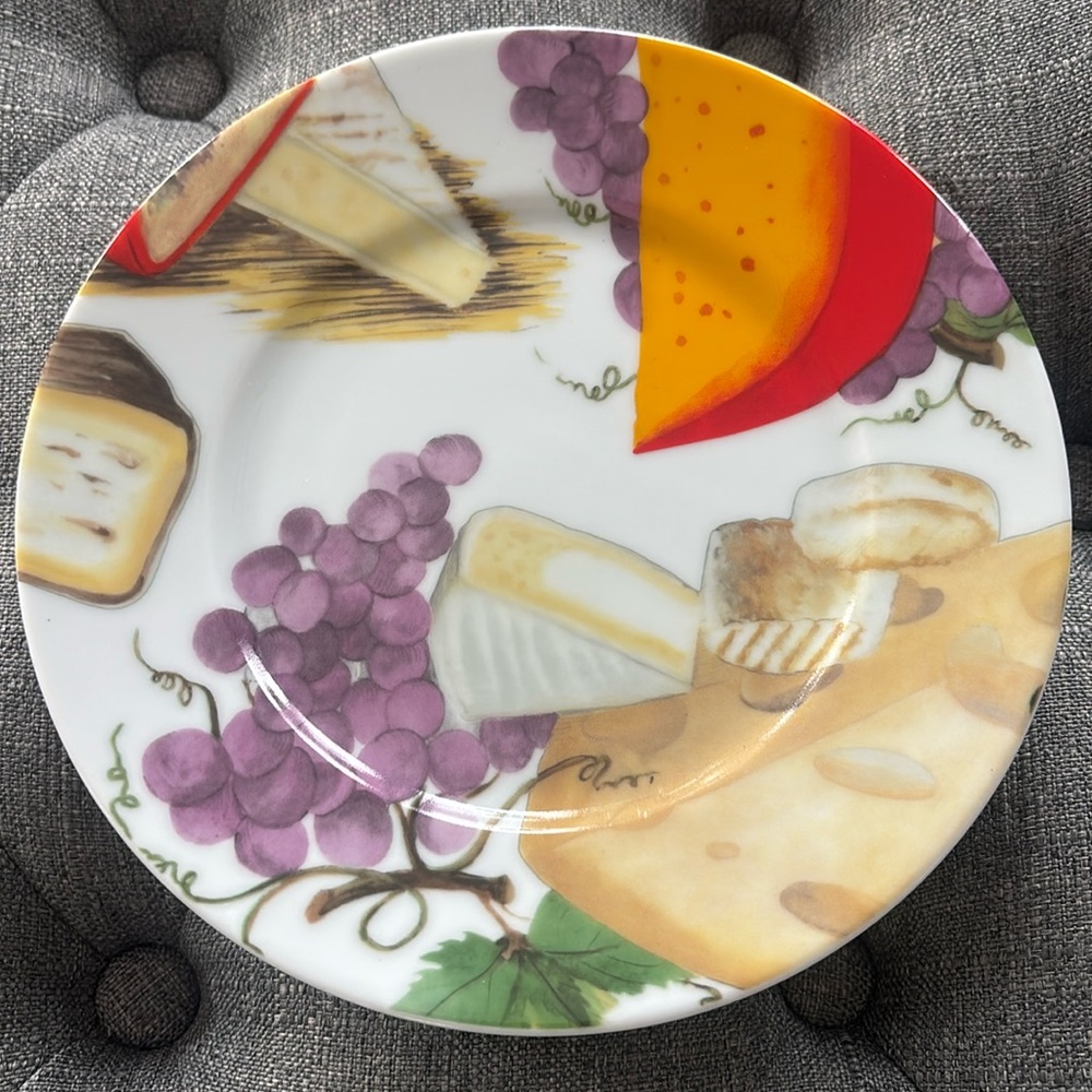 St. Limoges Cheeses & Purple Grapes serving plate